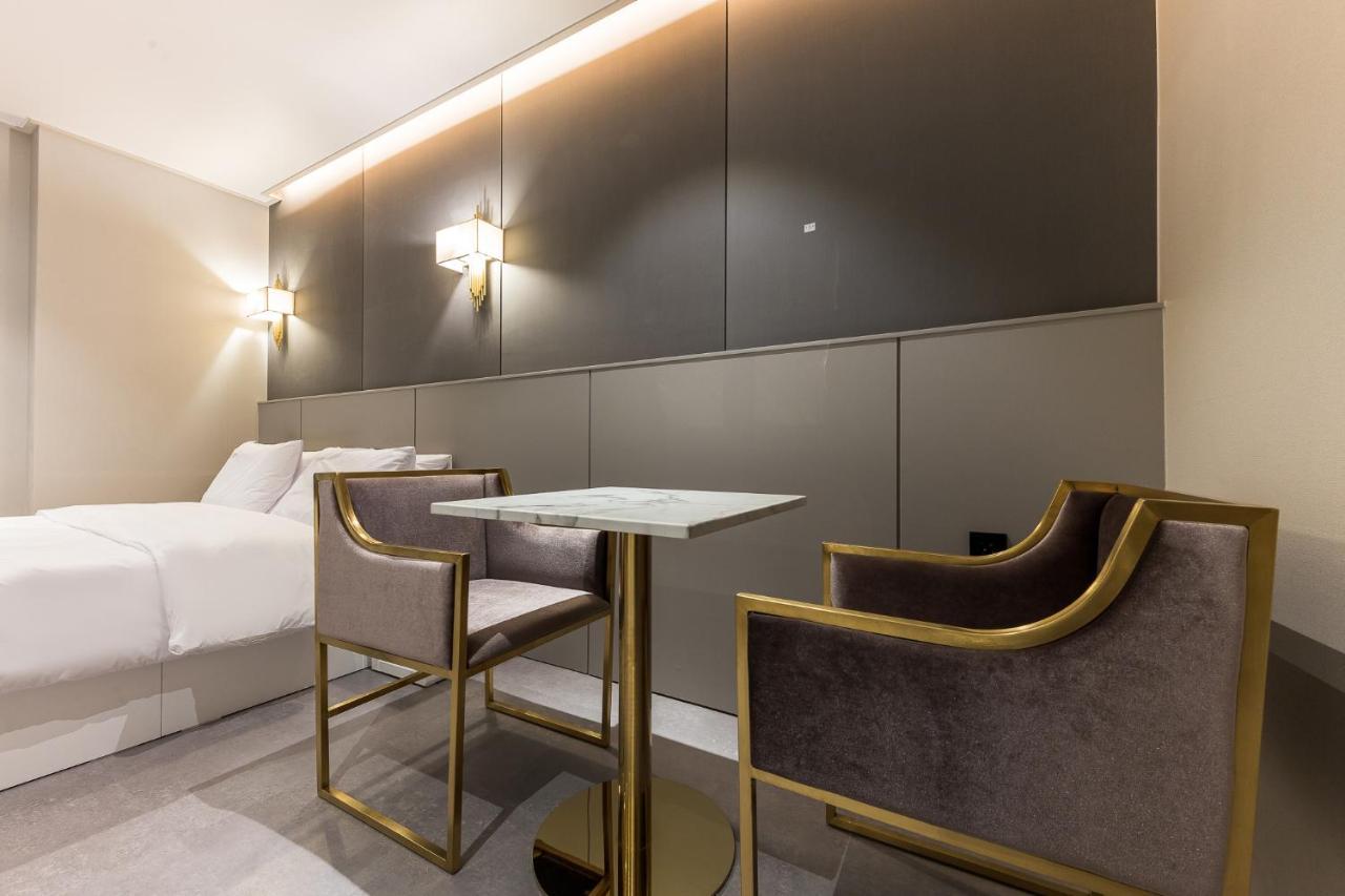 Hotel Lium Cheonan Extérieur photo