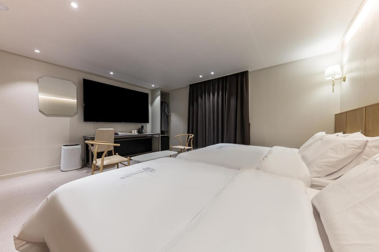 Hotel Lium Cheonan Extérieur photo