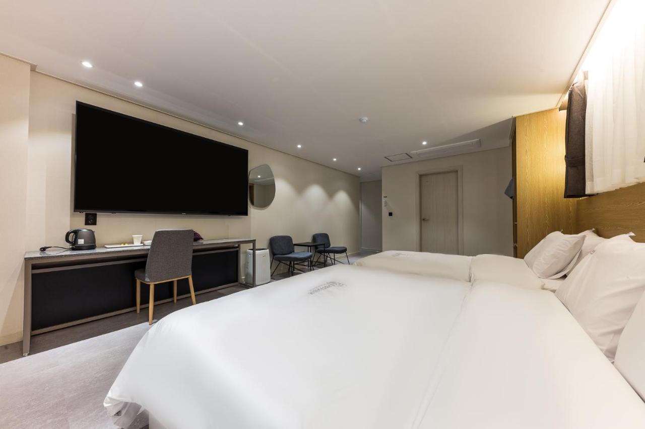 Hotel Lium Cheonan Extérieur photo