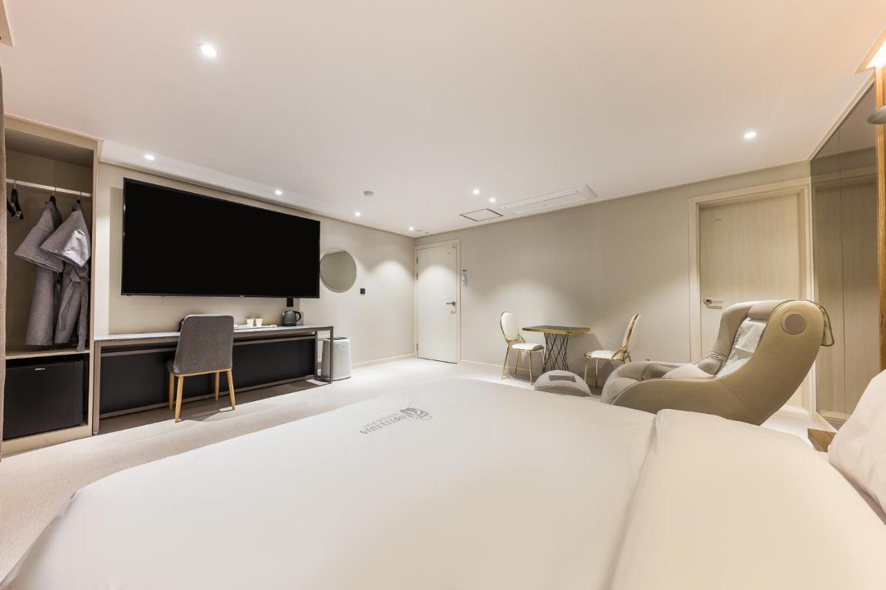 Hotel Lium Cheonan Extérieur photo