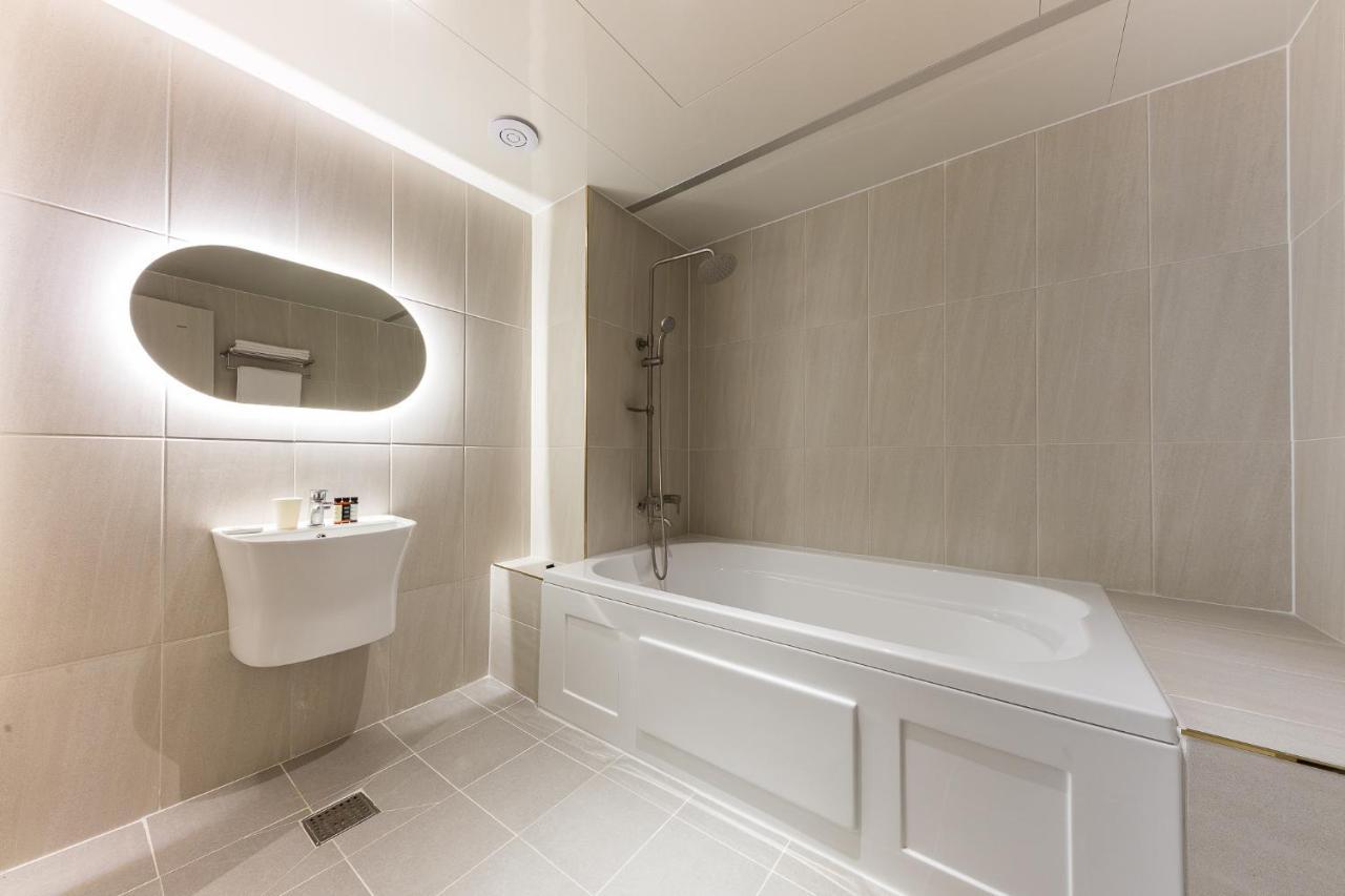 Hotel Lium Cheonan Extérieur photo