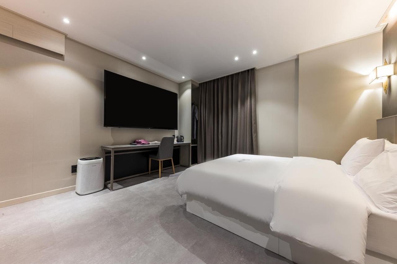 Hotel Lium Cheonan Extérieur photo