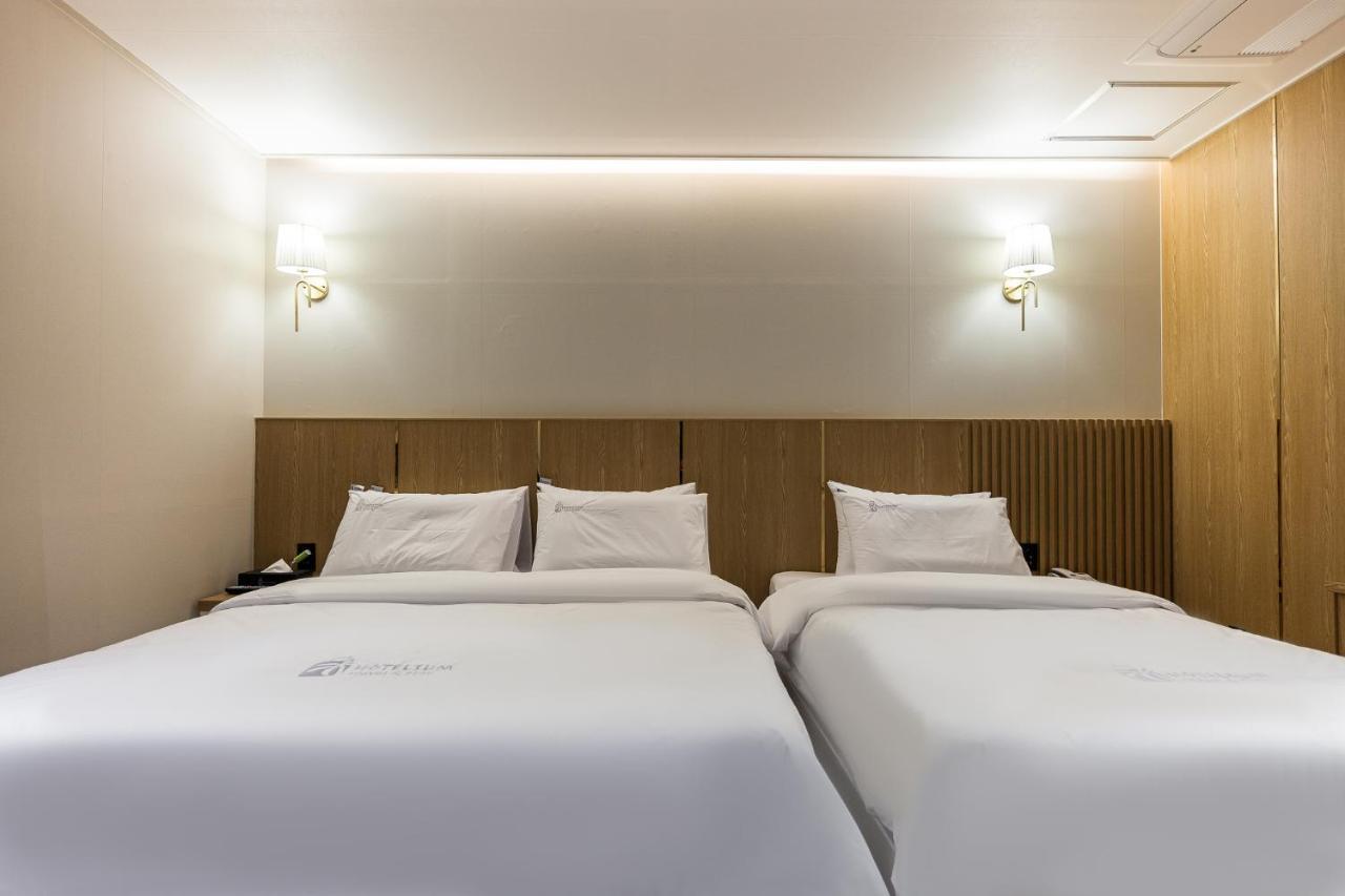 Hotel Lium Cheonan Extérieur photo