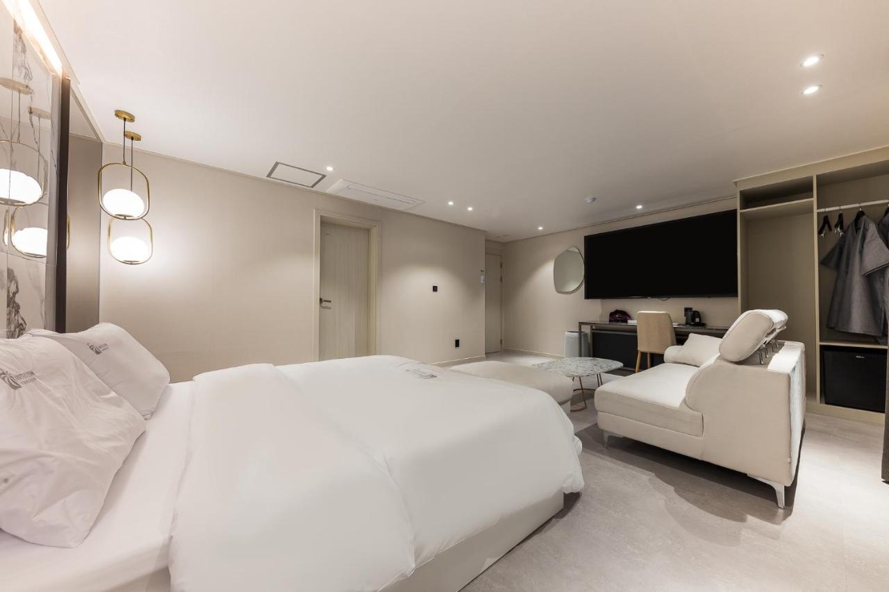 Hotel Lium Cheonan Extérieur photo